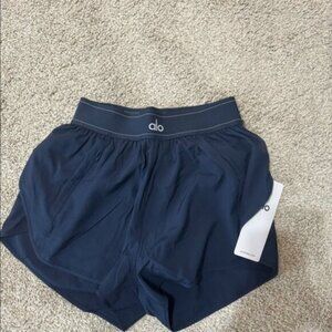 Alo Match Point Shorts – Navy (NWT) 🩳💙